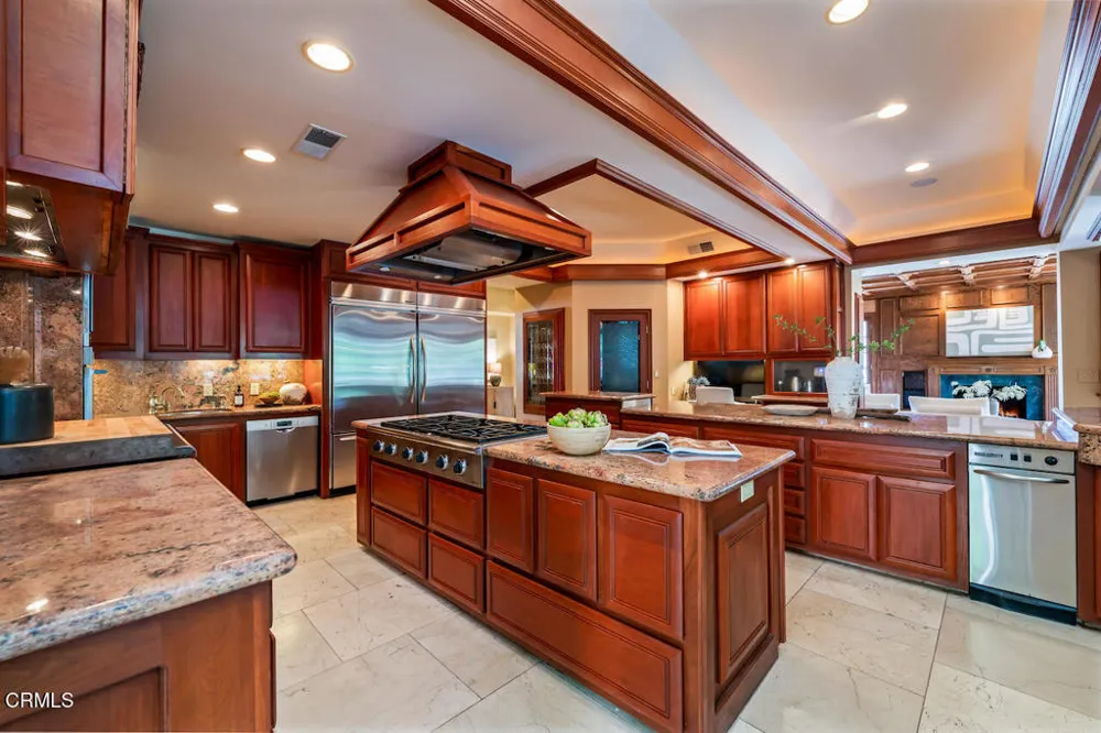 427 Long Canyon Road Bradbury, CA 91008