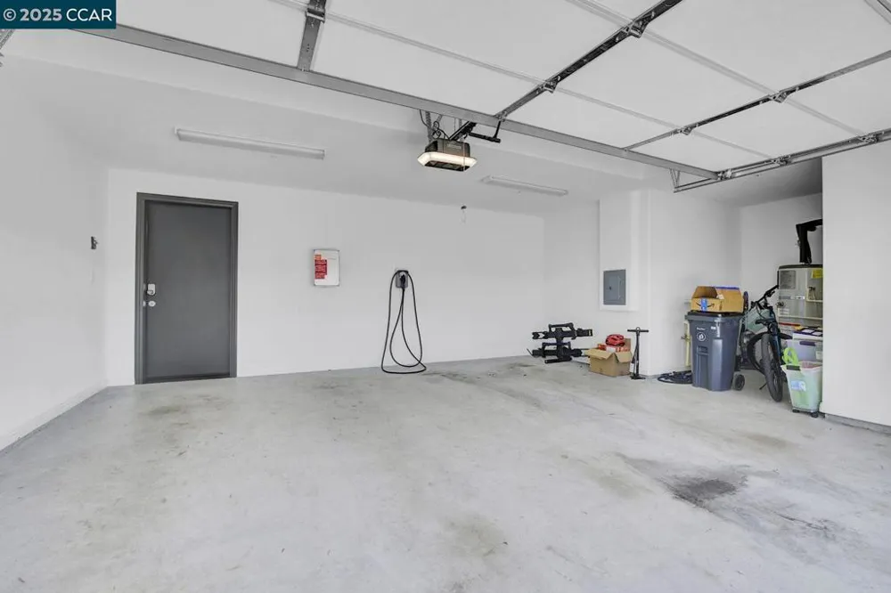 210 Waters Park Cir #304 San Mateo, CA 94403