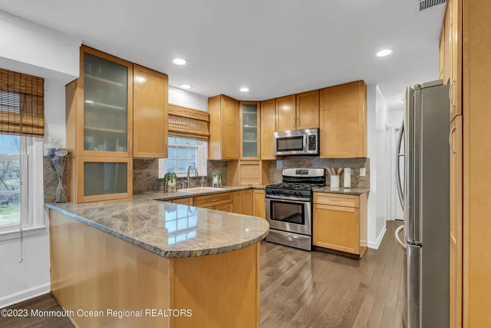 2912 Logan Road Oakhurst, NJ 07755