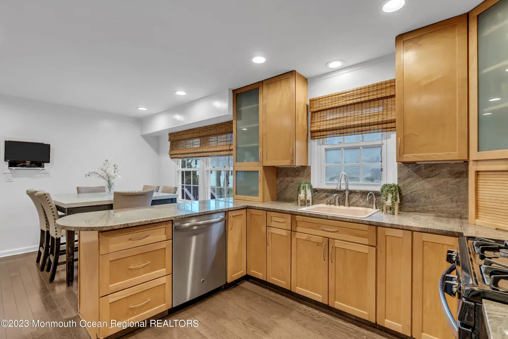 2912 Logan Road Oakhurst, NJ 07755