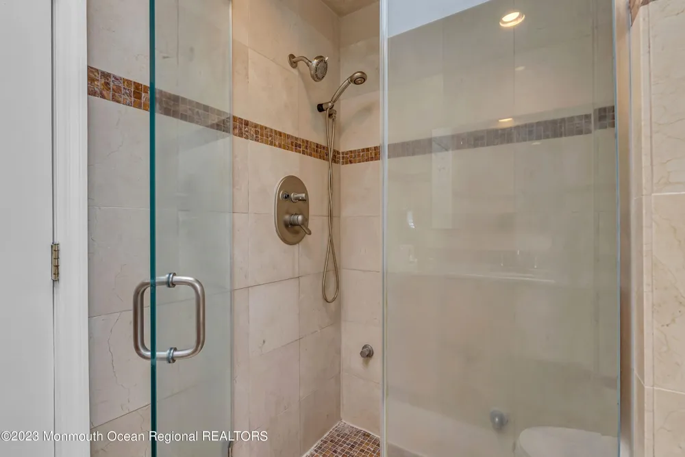 2912 Logan Road Oakhurst, NJ 07755