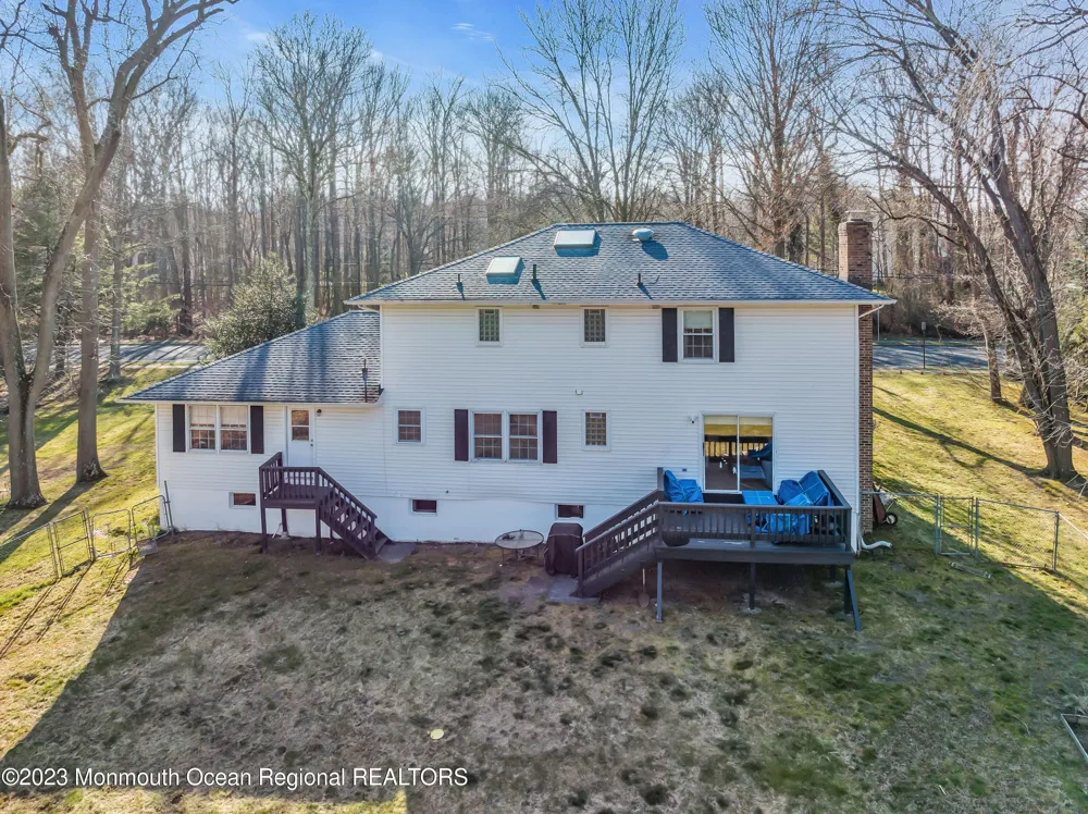 2912 Logan Road Oakhurst, NJ 07755