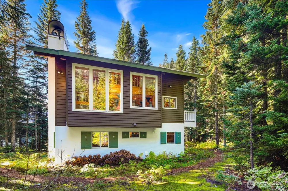 22 Alpental Street Snoqualmie Pass, WA 98068