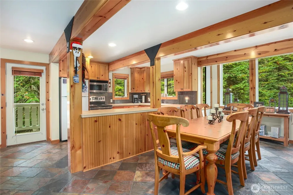 22 Alpental Street Snoqualmie Pass, WA 98068