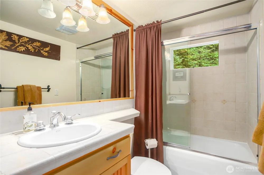 22 Alpental Street Snoqualmie Pass, WA 98068