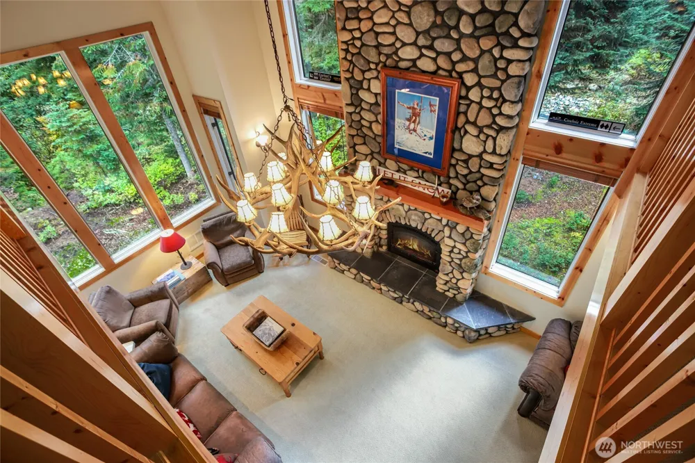22 Alpental Street Snoqualmie Pass, WA 98068
