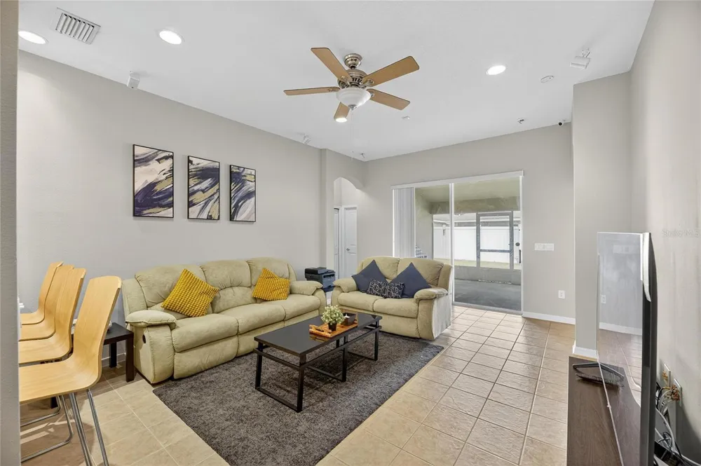 424 DOWN PINE DRIVE Seffner, FL 33584
