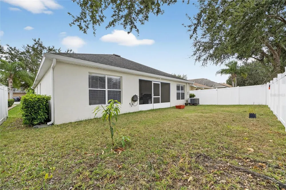 424 DOWN PINE DRIVE Seffner, FL 33584