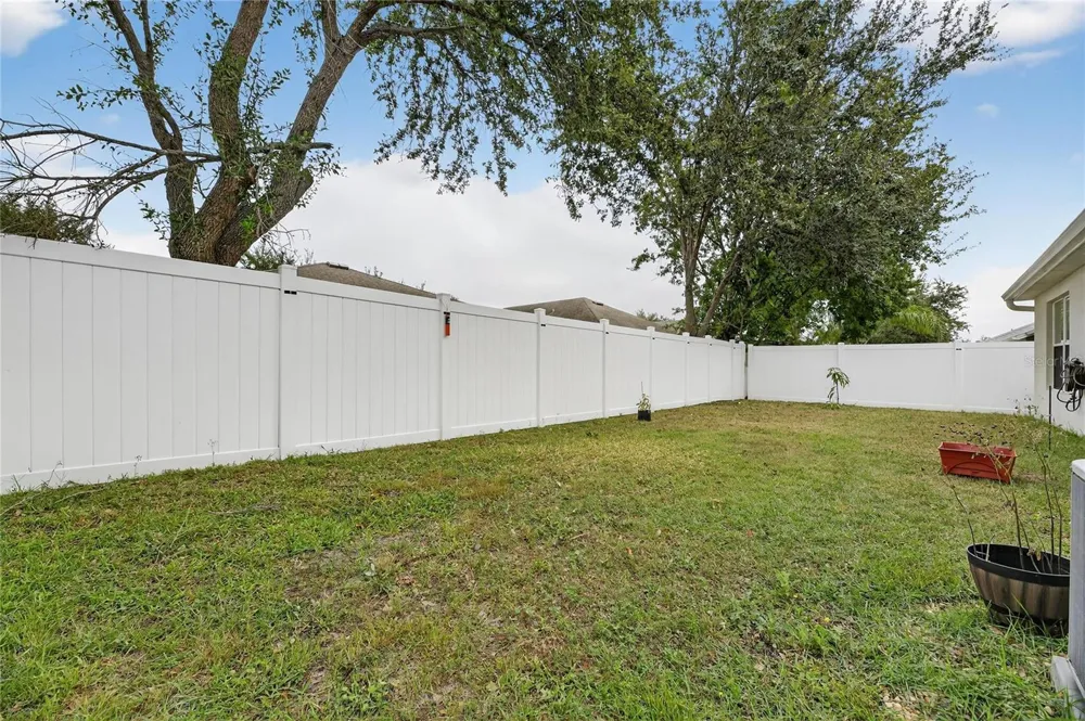 424 DOWN PINE DRIVE Seffner, FL 33584