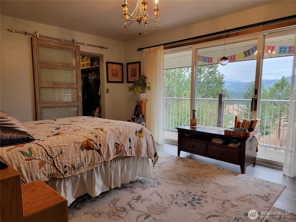 55 Gold Mountain Road Republic, WA 99166