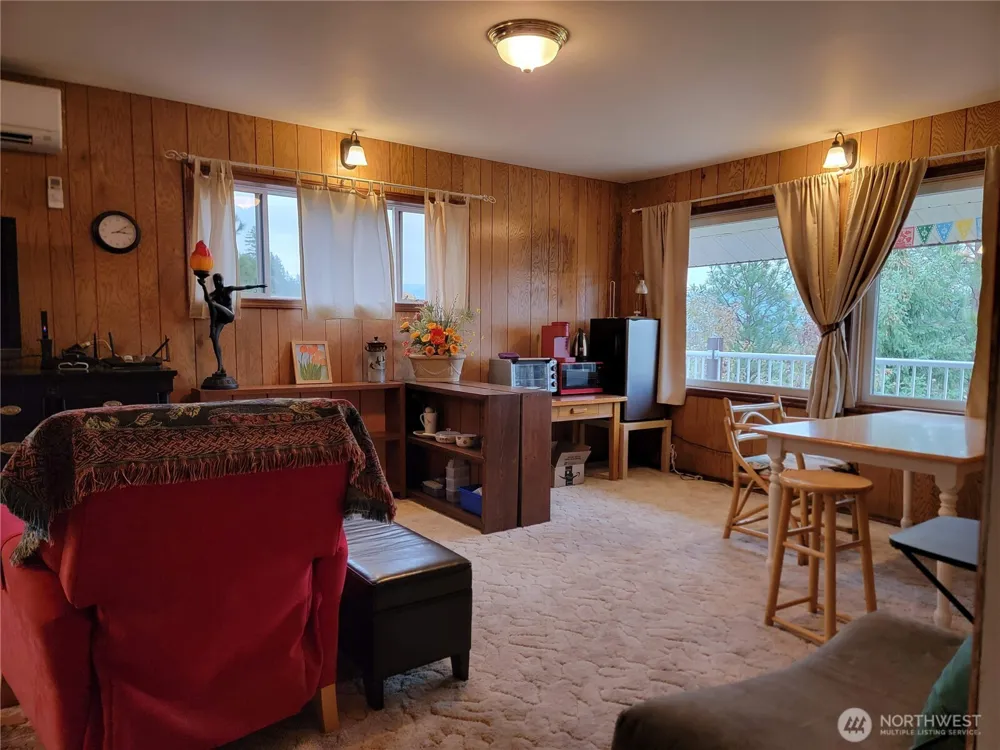 55 Gold Mountain Road Republic, WA 99166