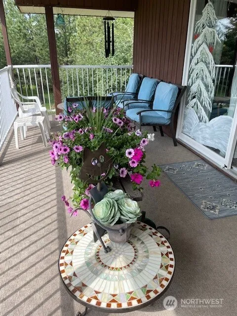 55 Gold Mountain Road Republic, WA 99166