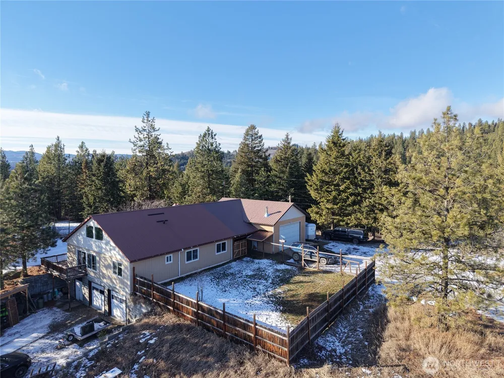 55 Gold Mountain Road Republic, WA 99166