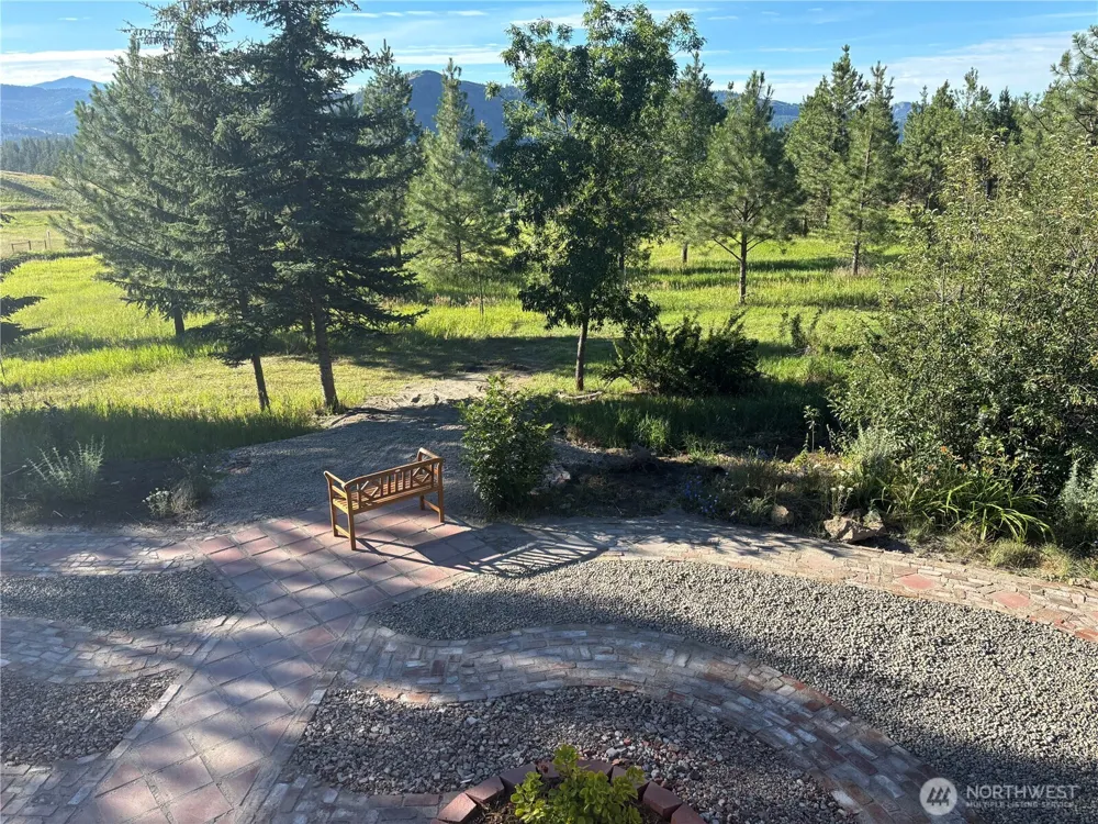 55 Gold Mountain Road Republic, WA 99166