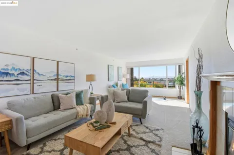 1300 Quarry Ct #212