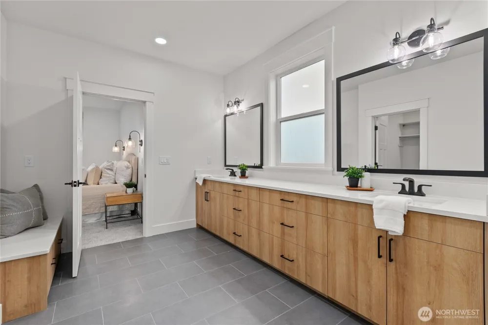 1095 Terrace Drive Lynden, WA 98264