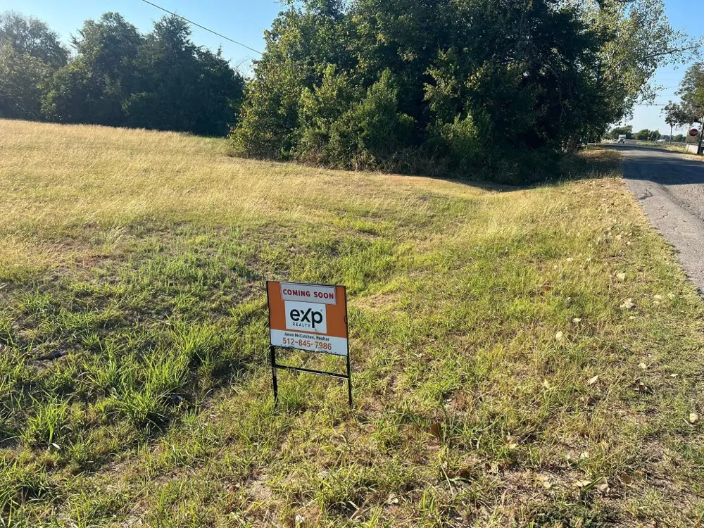 1 W Bell Street Bartlett, TX 76511