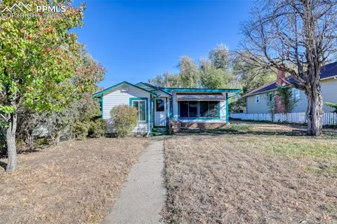 27 Bonfoy Avenue