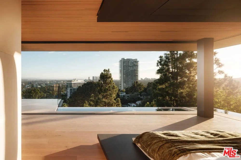 9126 Cordell Drive Los Angeles, CA 90069