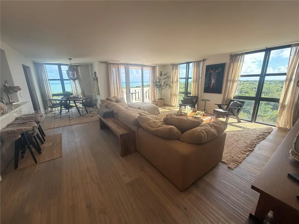 1121 Crandon Blvd #D608 Key Biscayne, FL 33149
