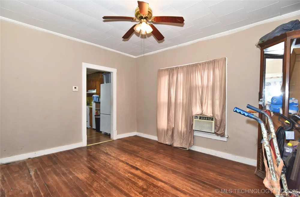 807 S Price Avenue Hominy, OK 74035