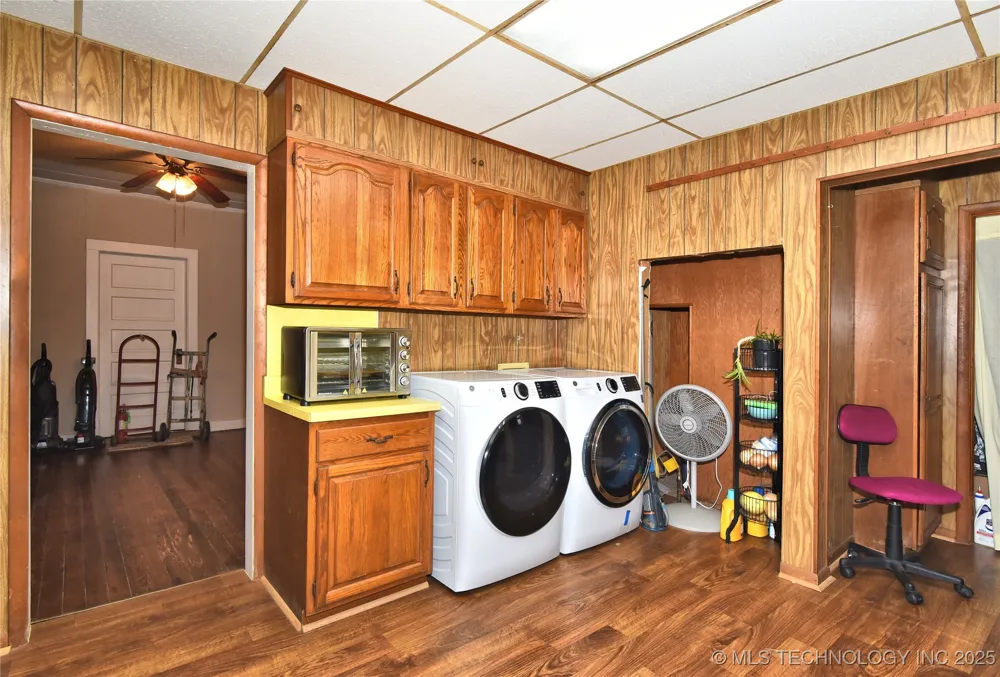 807 S Price Avenue Hominy, OK 74035