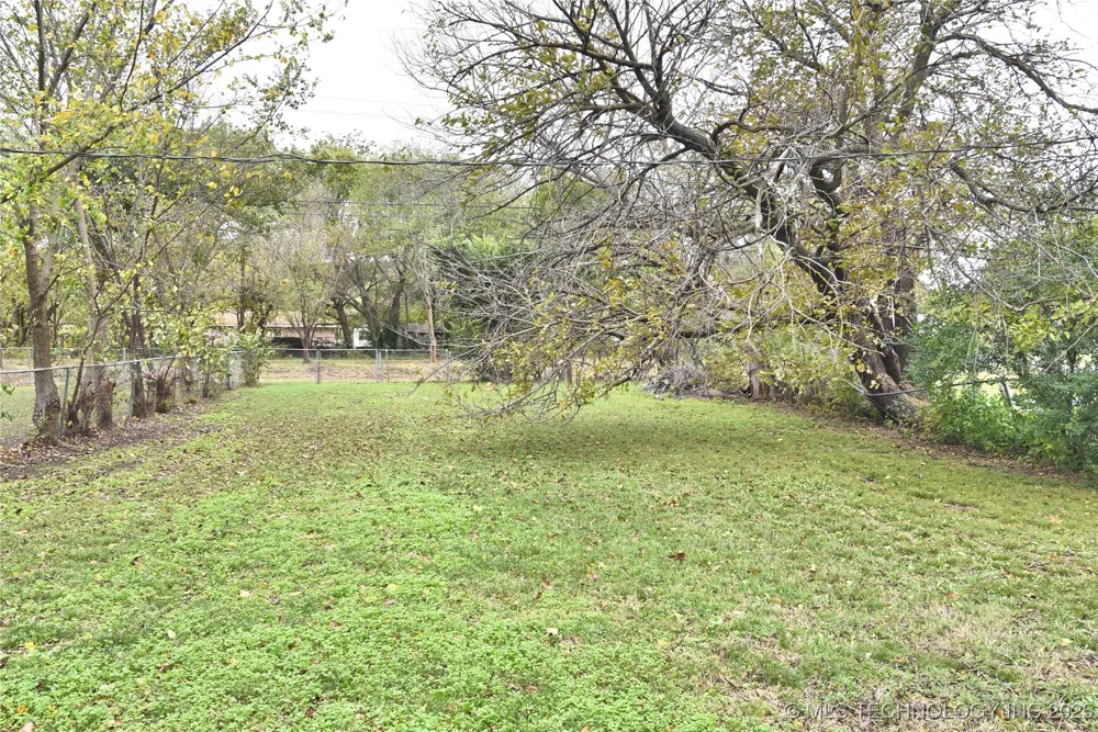 807 S Price Avenue Hominy, OK 74035