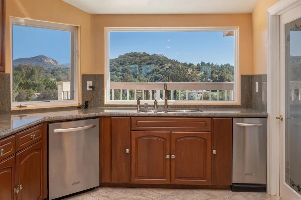2016 S Grade Road Alpine, CA 91901