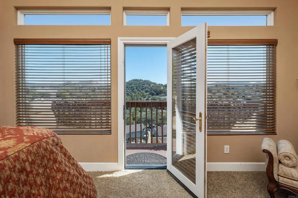 2016 S Grade Road Alpine, CA 91901