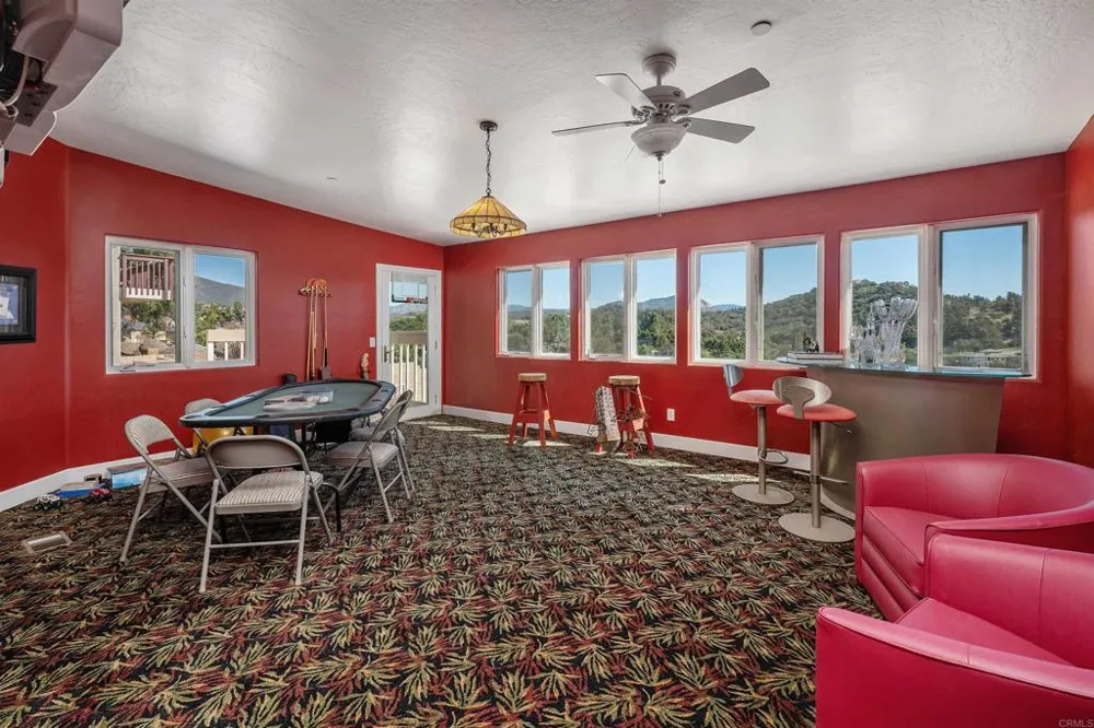 2016 S Grade Road Alpine, CA 91901