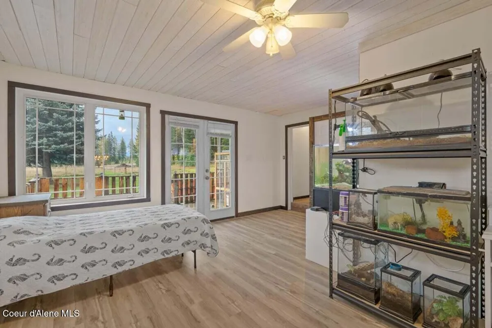 929 Irish Rd Sagle, ID 83860