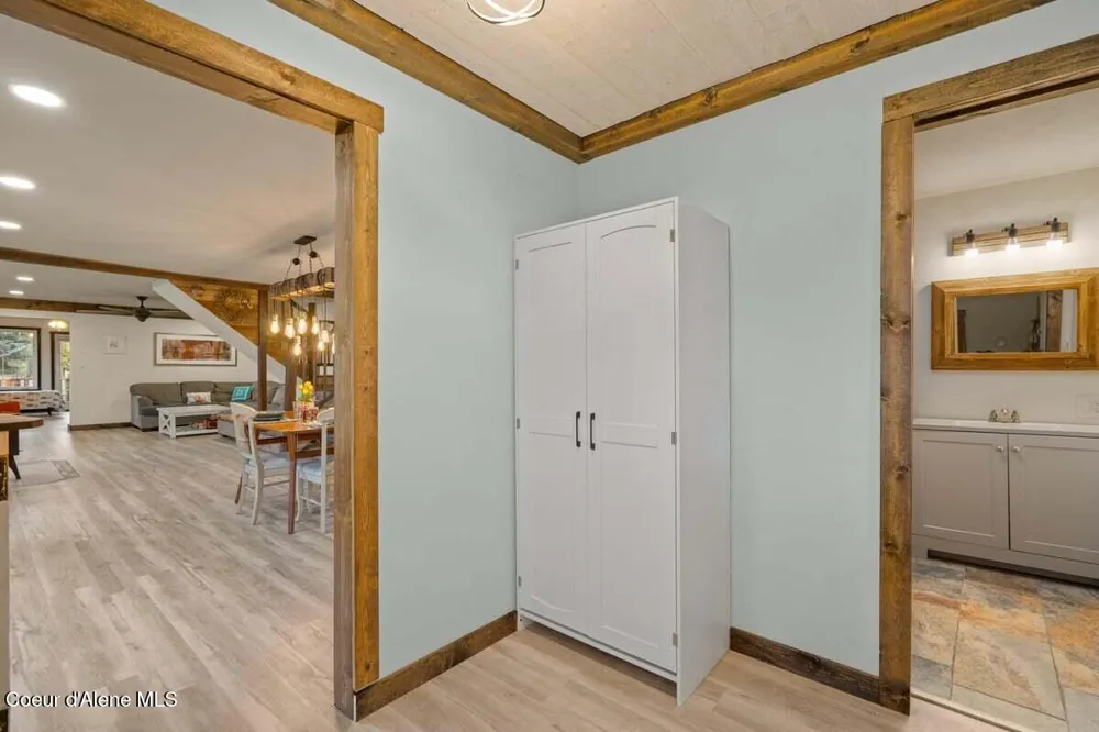 929 Irish Rd Sagle, ID 83860
