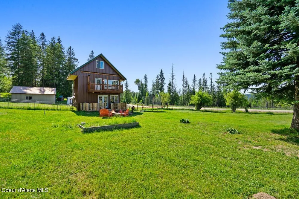 929 Irish Rd Sagle, ID 83860