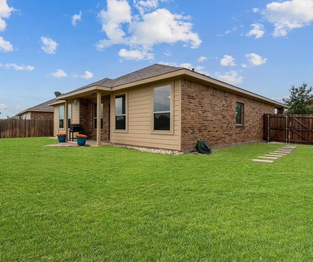 461 Creek Terrace Drive Saginaw, TX 76131