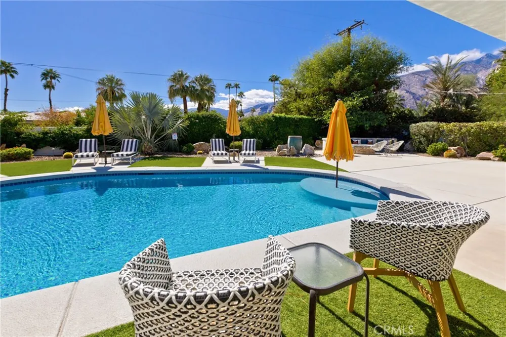 1057 E Marshall Way Palm Springs, CA 92262