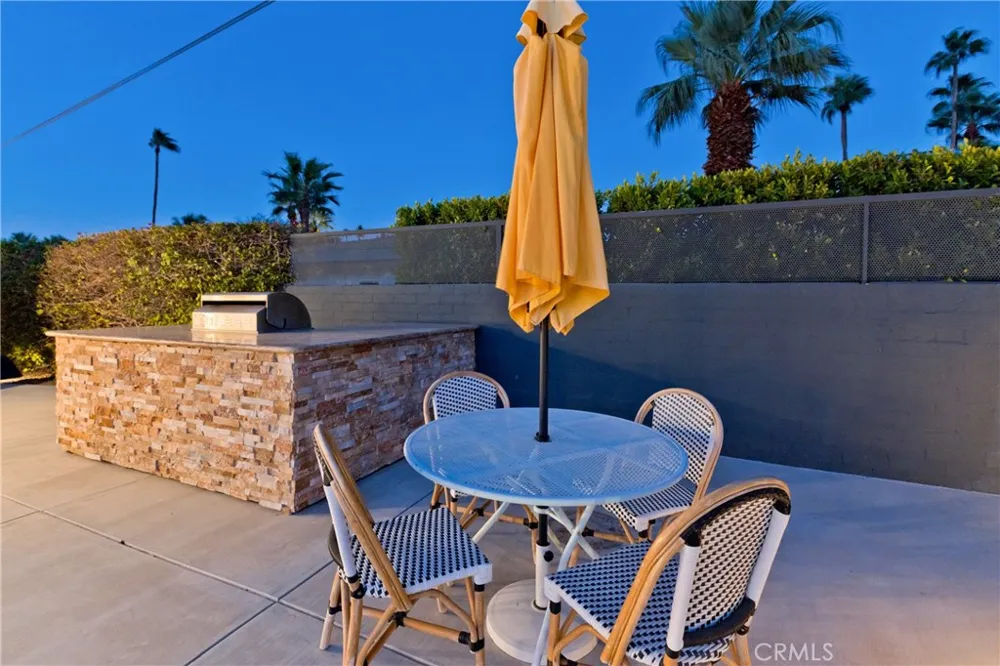 1057 E Marshall Way Palm Springs, CA 92262