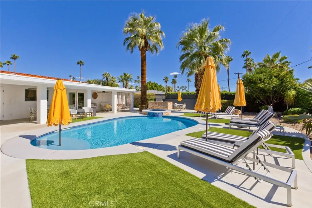 1057 E Marshall Way Palm Springs, CA 92262