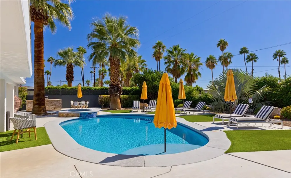 1057 E Marshall Way Palm Springs, CA 92262