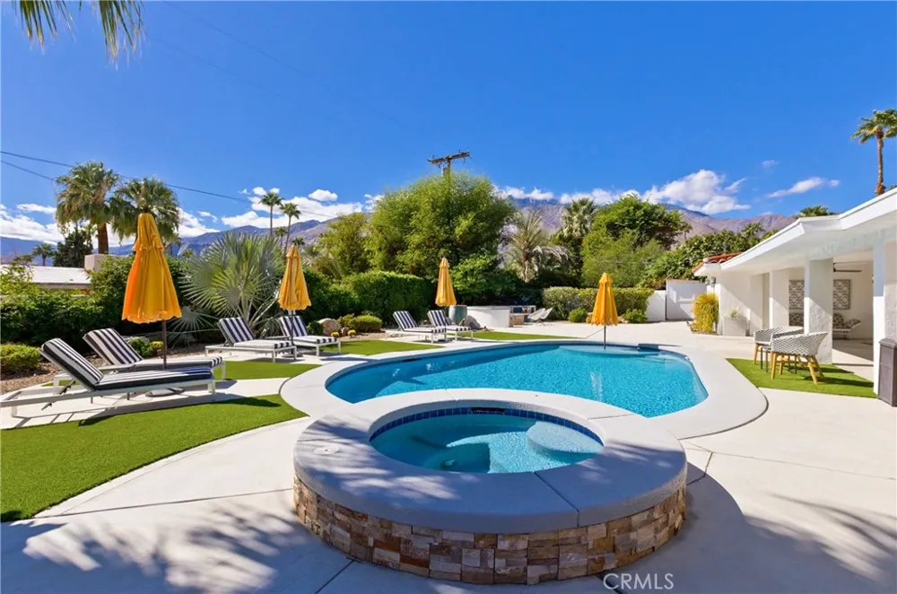 1057 E Marshall Way Palm Springs, CA 92262