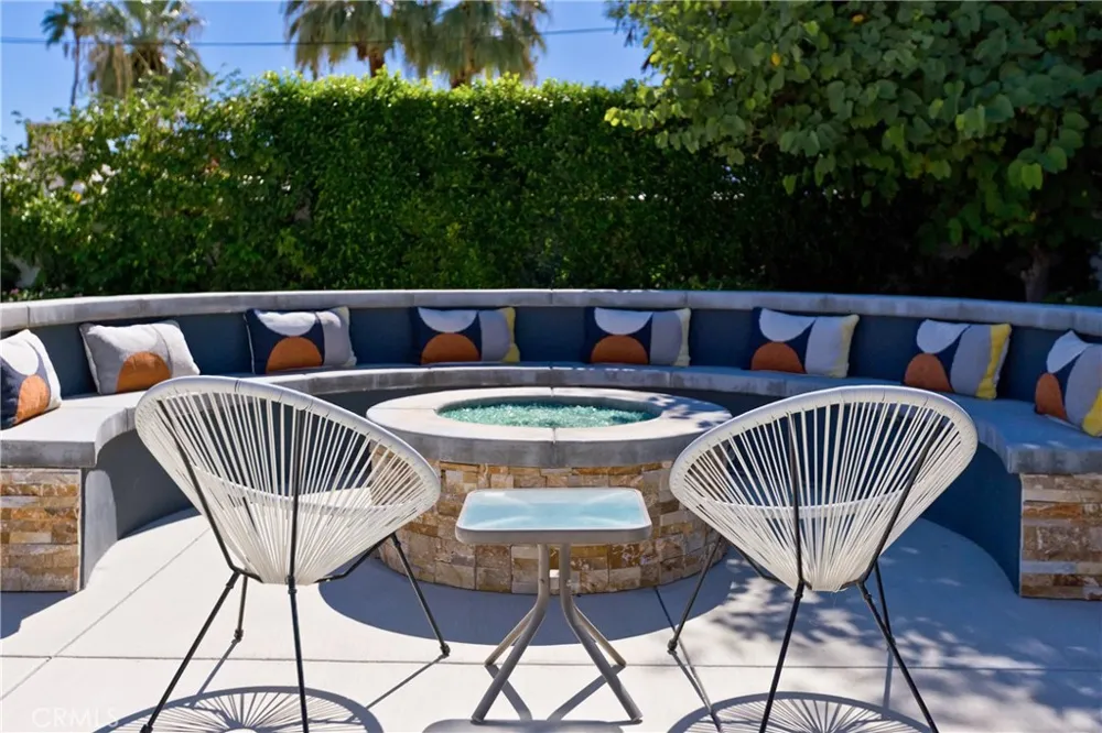 1057 E Marshall Way Palm Springs, CA 92262