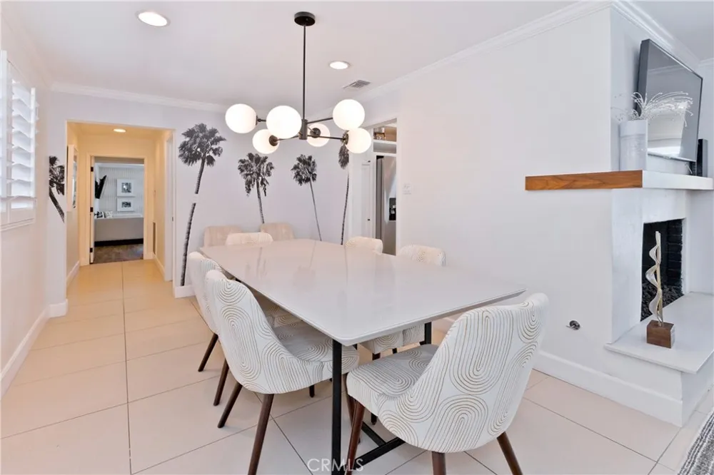 1057 E Marshall Way Palm Springs, CA 92262