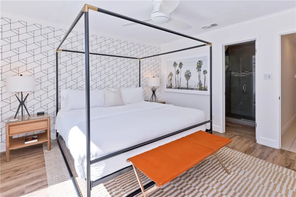 1057 E Marshall Way Palm Springs, CA 92262