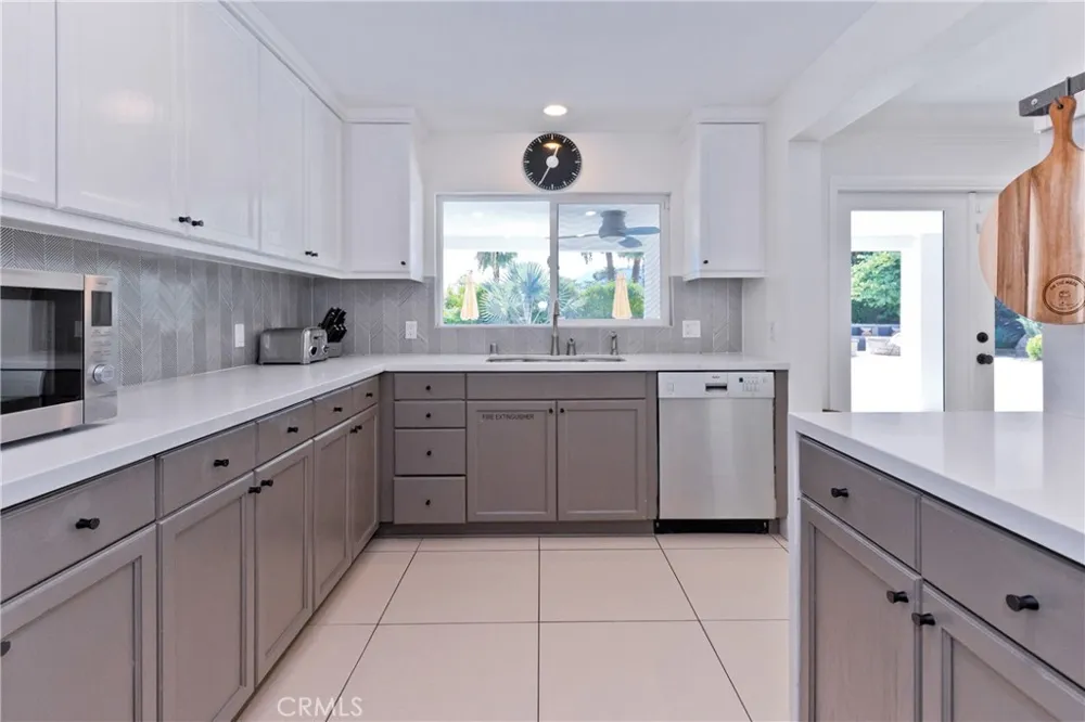 1057 E Marshall Way Palm Springs, CA 92262