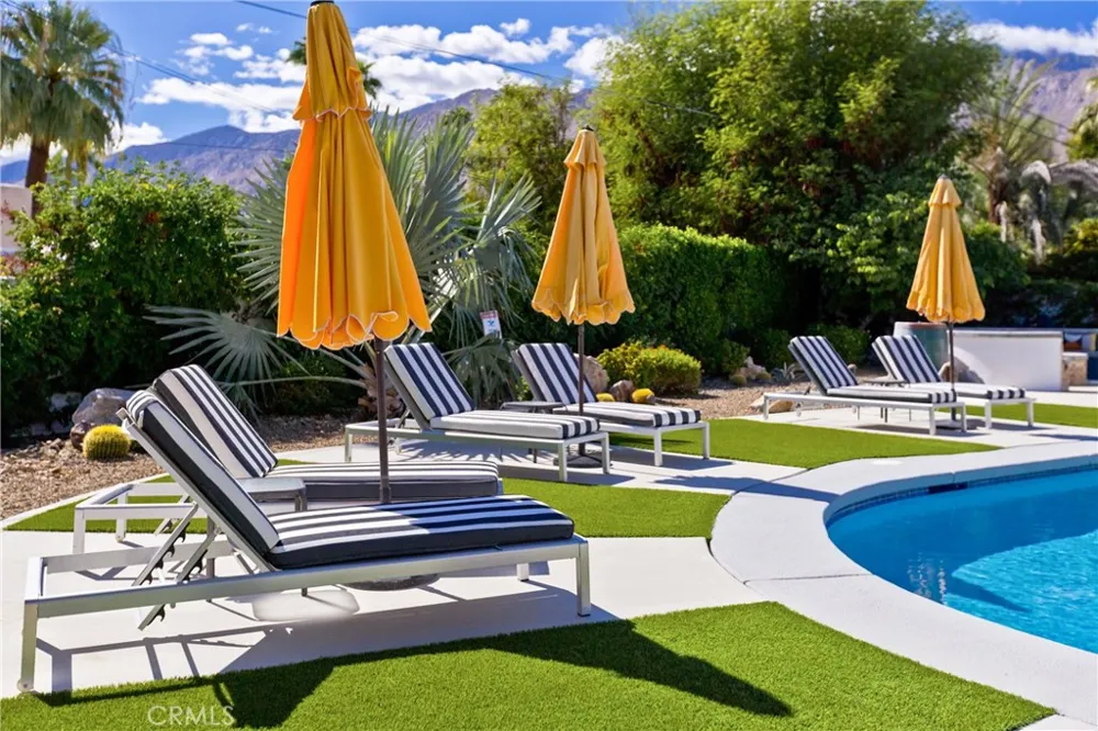 1057 E Marshall Way Palm Springs, CA 92262