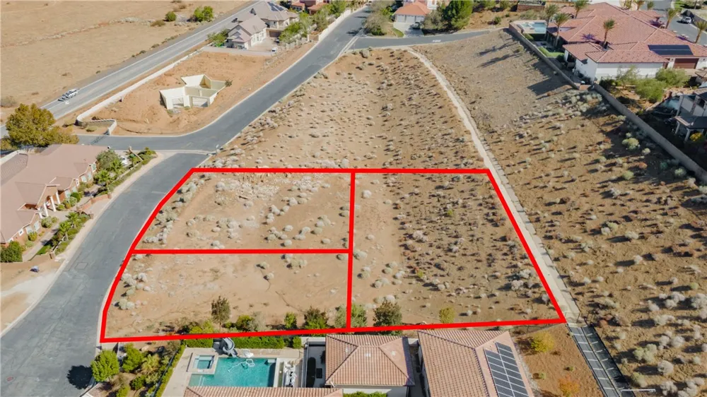 Camino Vista Quartz Hill, CA 93536
