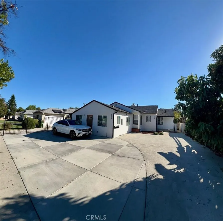 18654 Runnymede St. 1/2 Reseda, CA 91335