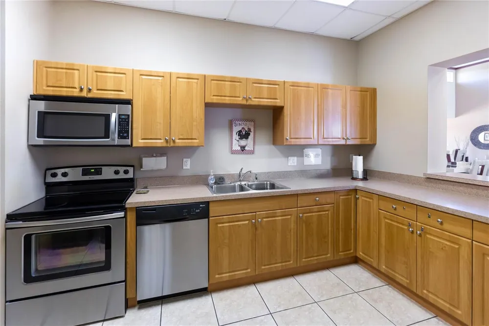 6616 7TH AVENUE CIRCLE W #1311 Bradenton, FL 34209