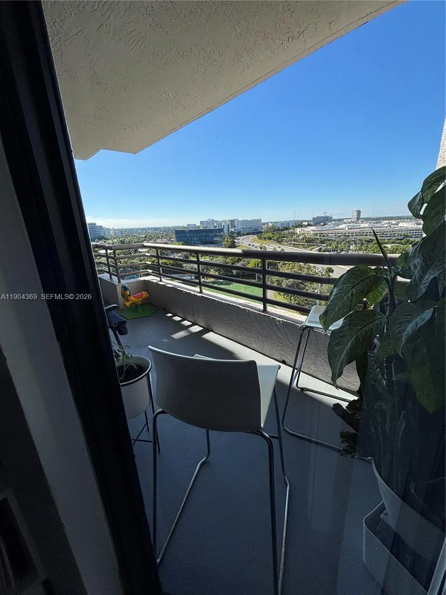 3300 NE 191st St #1403 Aventura, FL 33180