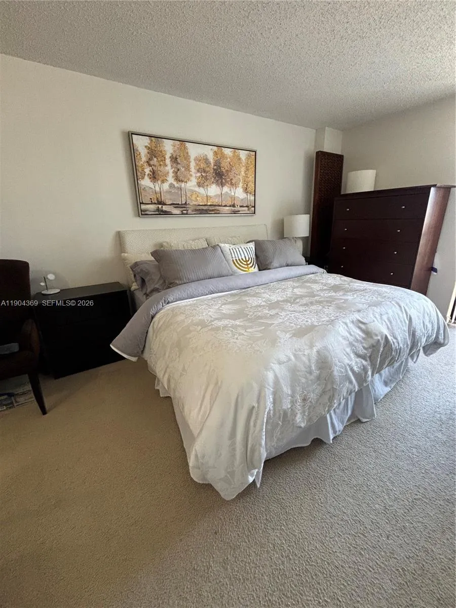 3300 NE 191st St #1403 Aventura, FL 33180