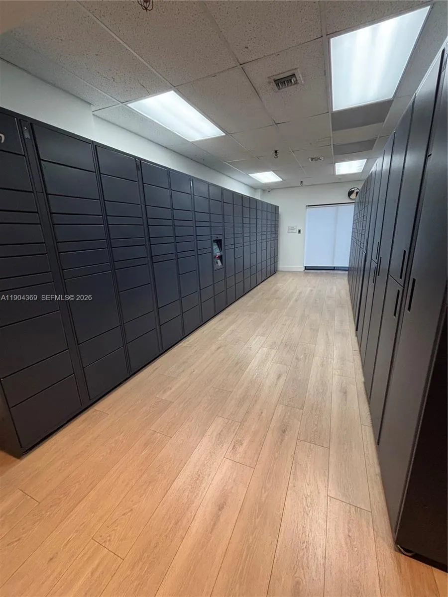 3300 NE 191st St #1403 Aventura, FL 33180